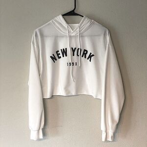 NEW! Never Worn or Washed. SHEIN Women’s Hooded Cropped Sweatshirt. Size Small.